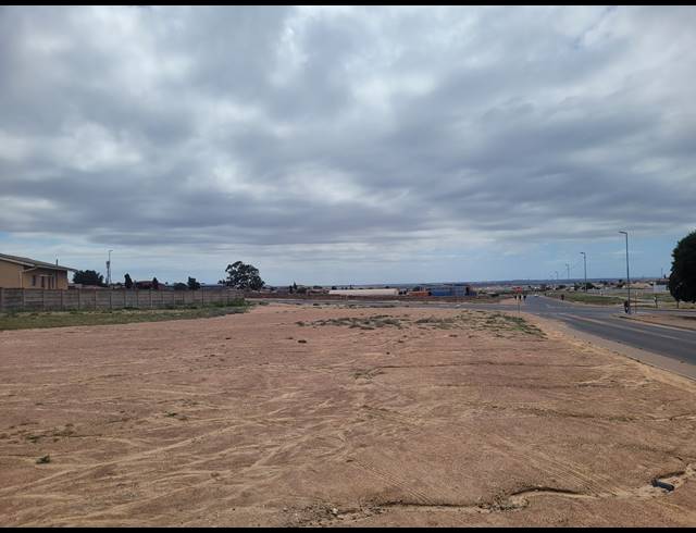 8,063M² VACANT LAND FOR SALE IN LOUWVILLE